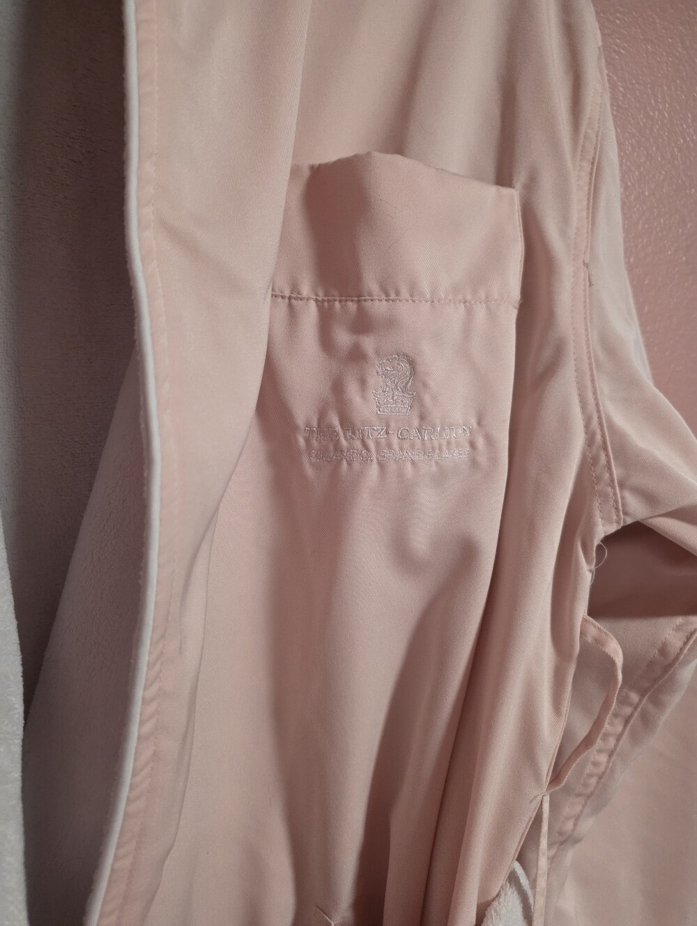 Classic Pink Microfiber Robe - Picture 5 of 6